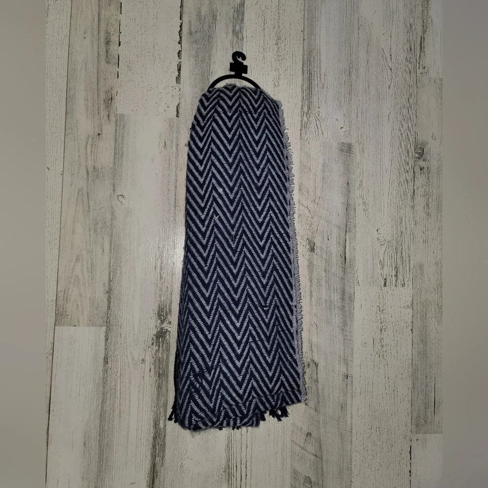🧡Nwt Banana Republic Chevron Scarf